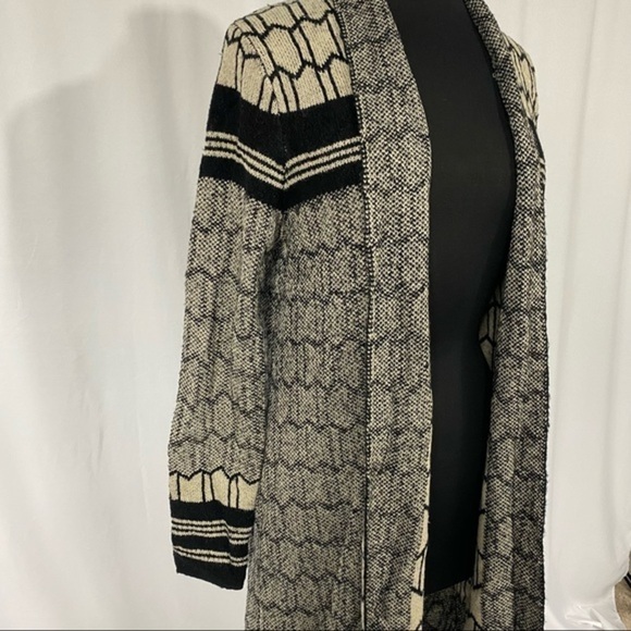 Bcbgmaxazria Long Sleeve Duster Cardigan Sweater in Size Large - Picture 2 of 5
